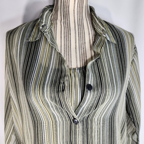 Cassee's 2 PC Tank & Long Sleeve Top Set Size Large - Picture 4 of 10